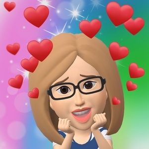 Meet your Posher, Lily